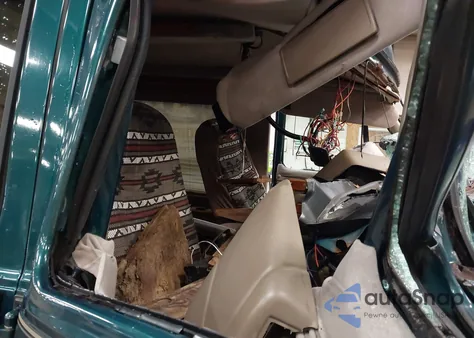 1995 Chevrolet G20 из США, поврежденный, VIN 1GBEG25KXSF140228